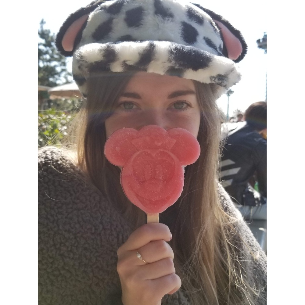 Meet your Posher, Melissa